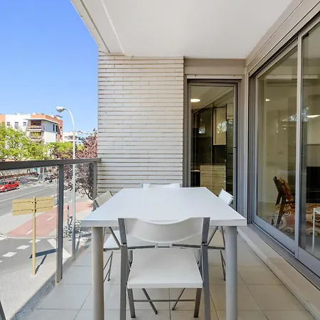 Hauzify I Mestral Apartament